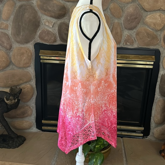 Time and Tru Tank Top - Picture 4 of 11